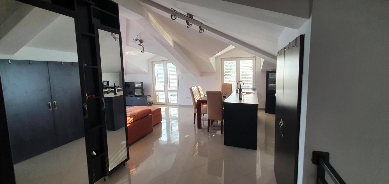 Penthouse By The Sea Lejlighed Tivat Eksteriør billede